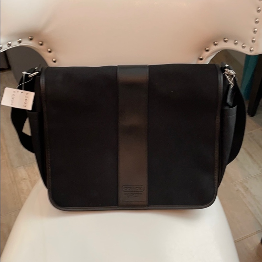 New! Authentic Coach Black Messenger Bag